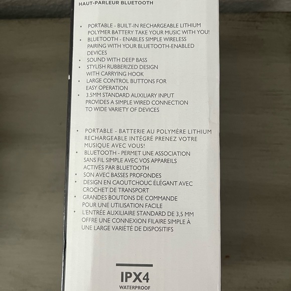 SYLVANIA Portable Rugged Waterproof Outdoor IPX4 Bluetooth Speaker SP953-BLACK - Picture 2 of 7